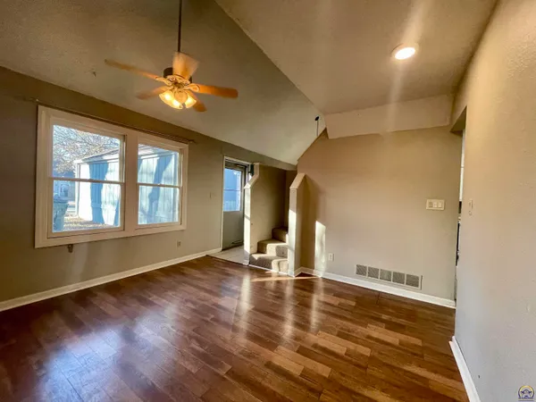 $187,500 | 306 Northwood Lane, Lawrence, KS 66044