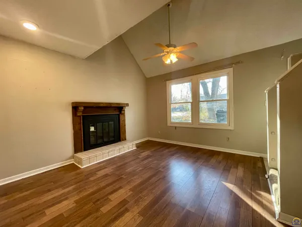$187,500 | 306 Northwood Lane, Lawrence, KS 66044