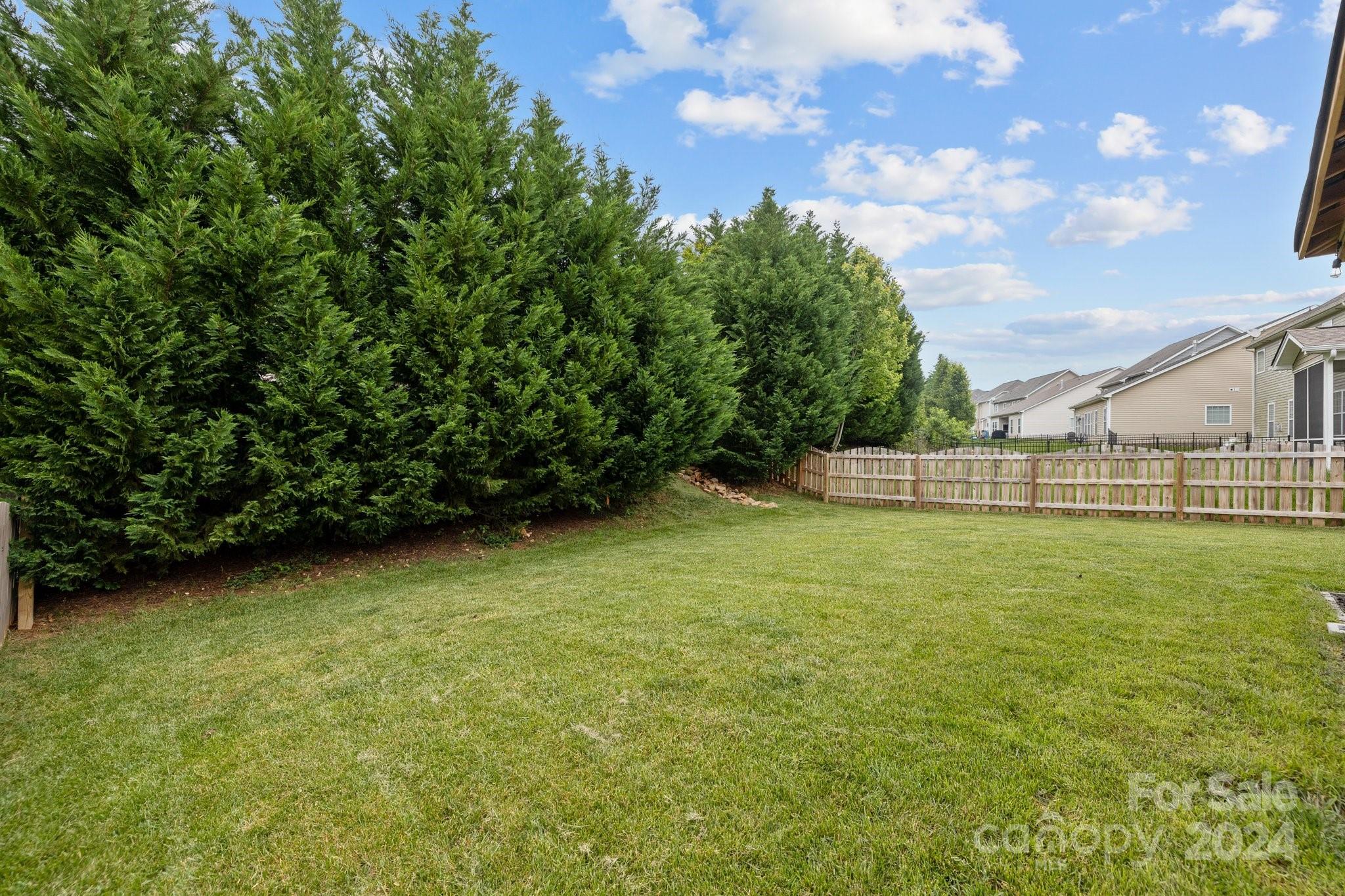 9204 Inverness Bay Road Charlotte, NC 28278 - Photo 32 of 40 Gallery Image 32