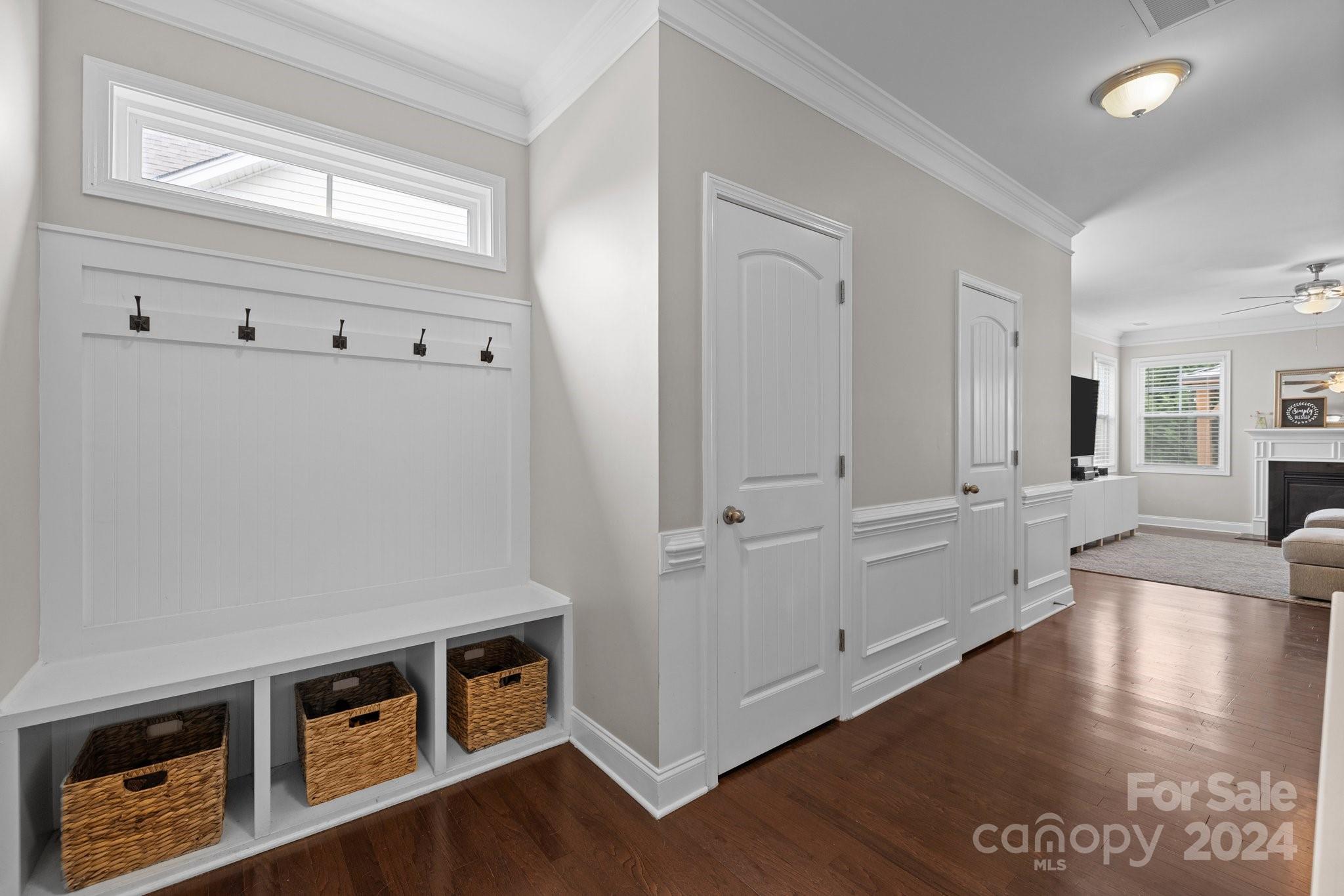 9204 Inverness Bay Road Charlotte, NC 28278 - Photo 4 of 40 Gallery Image 4