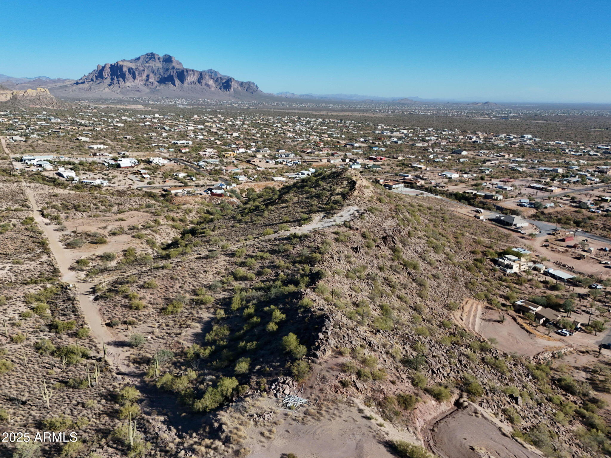 493 West McDowell Boulevard Apache Junction, AZ 85120 - Photo 15 of 29 a view of a large building