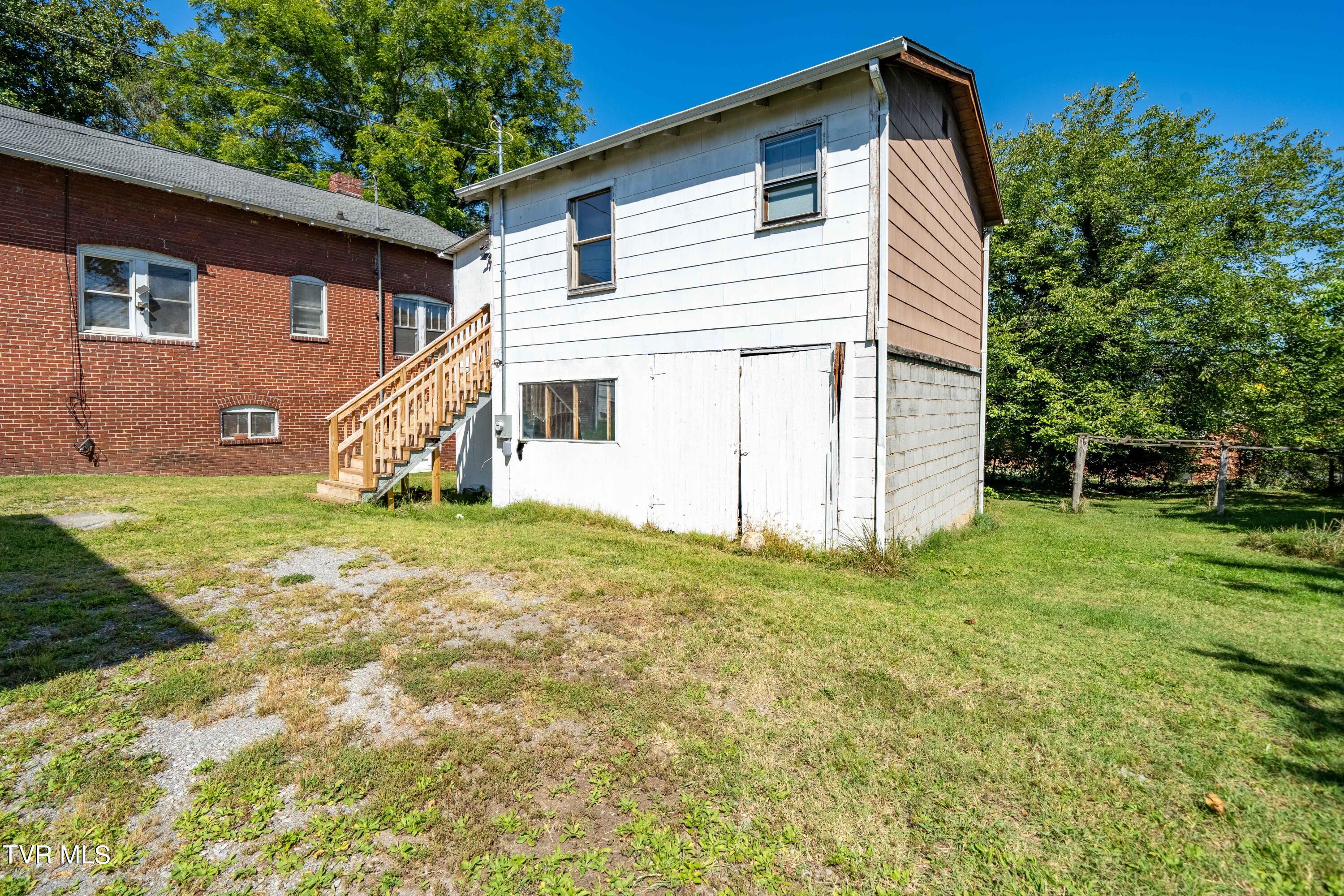 617 Taylor Street Bristol, TN 37620 - Photo 46 of 62 617 Taylor St (45 of 62)