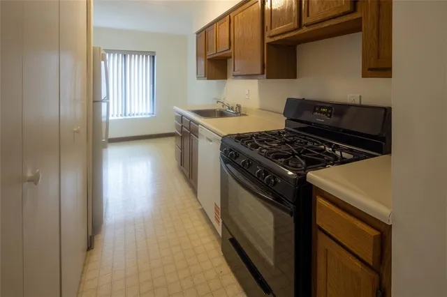 $84,500 | 1434 Forest Green Drive, Coraopolis, PA 15108