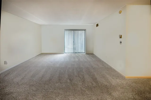 $84,500 | 1434 Forest Green Drive, Coraopolis, PA 15108