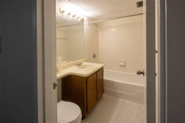 $84,500 | 1434 Forest Green Drive, Coraopolis, PA 15108