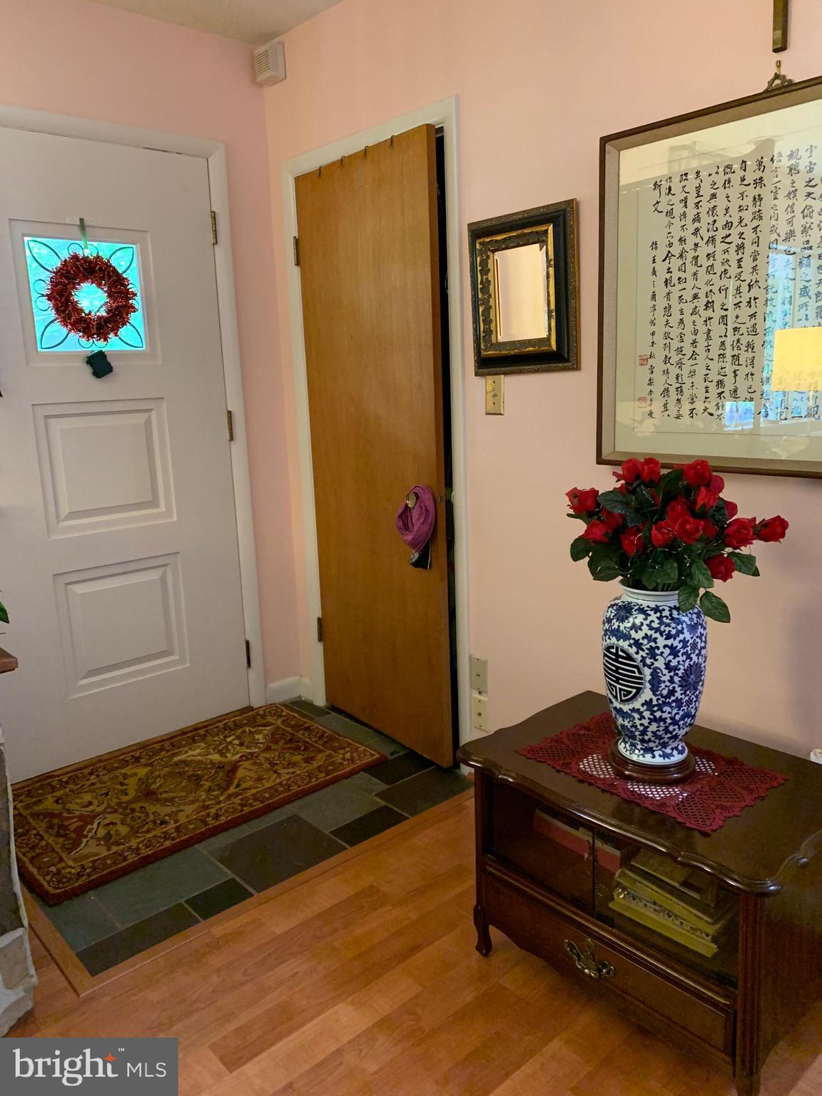 1972 Fairfax Road Annapolis, MD 21401 - Photo 2 of 30 Front Foyer