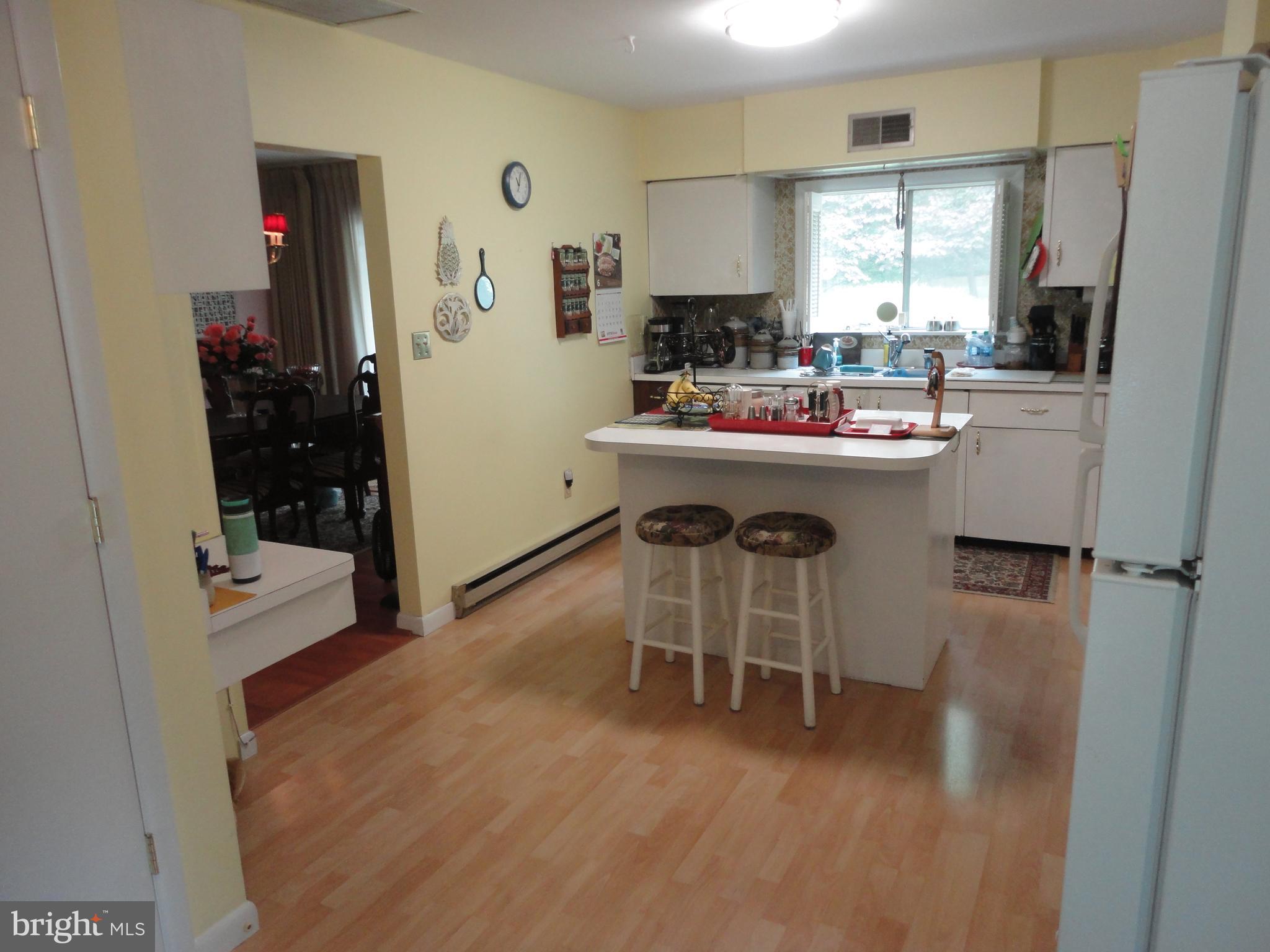 1972 Fairfax Road Annapolis, MD 21401 - Photo 11 of 30 Kitchen