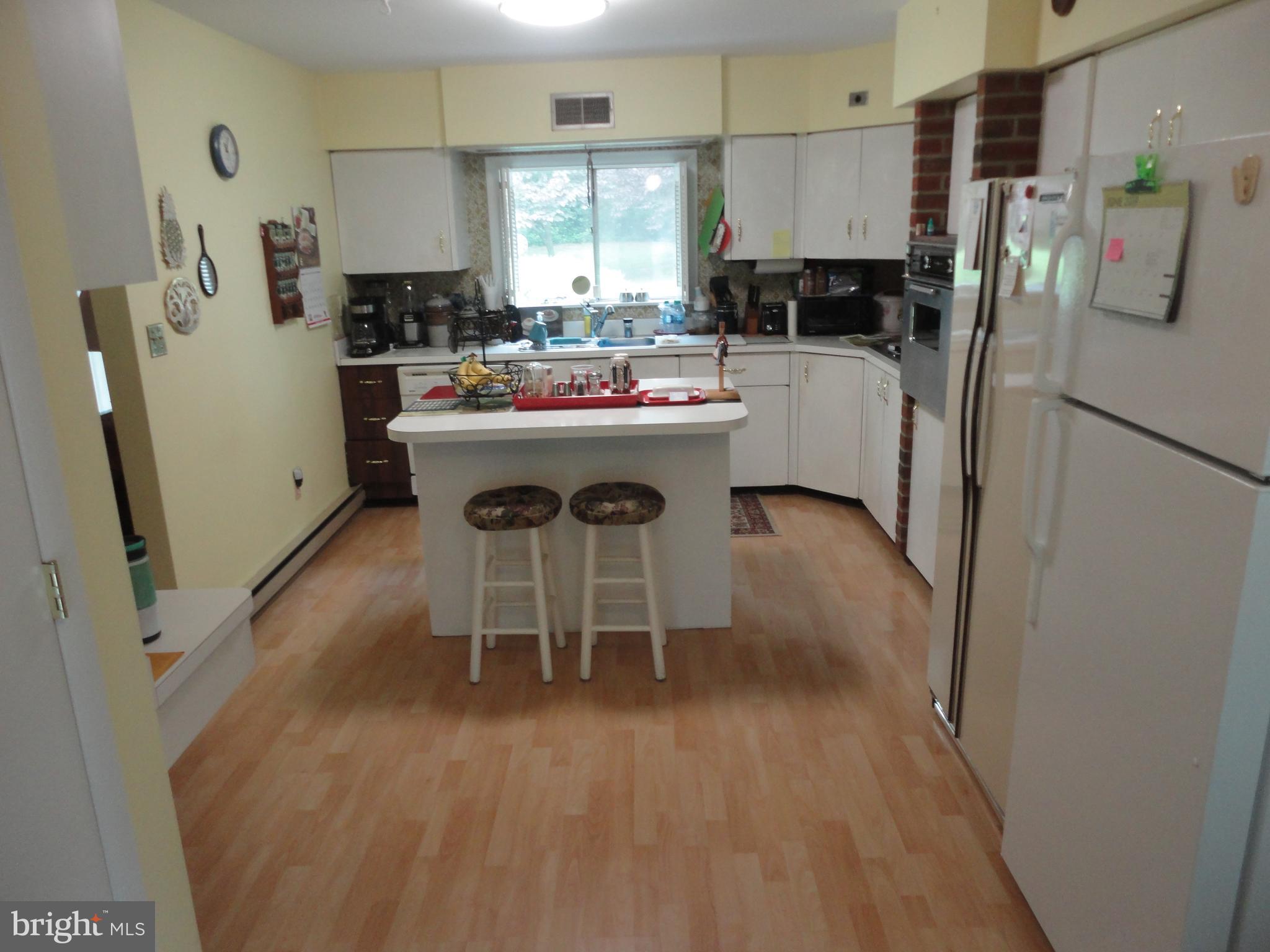 1972 Fairfax Road Annapolis, MD 21401 - Photo 12 of 30 Kitchen