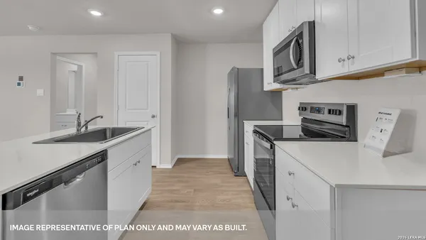 $219,005 | 2205 Lionheart Drive, Luling, TX 78648