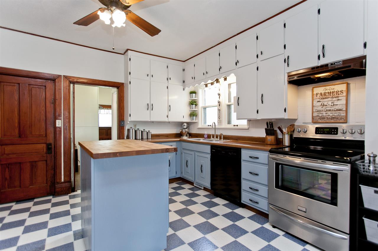 111 West 4th Street Riverside, IA 52327 - Photo 20 of 35 Gallery Image 20