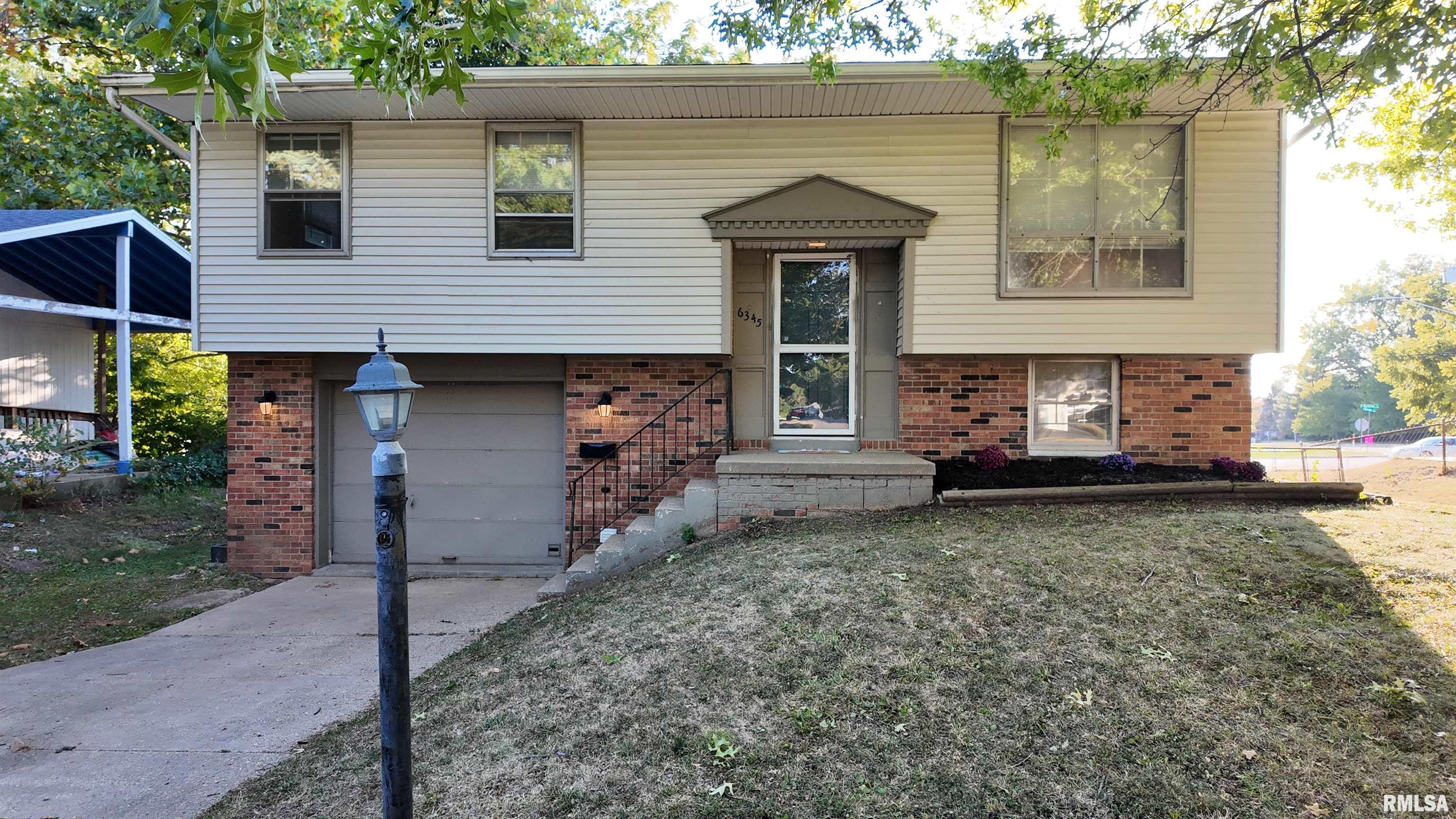 6345 North Randwick Road Peoria, IL 61615 - Photo 1 of 81 Gallery Image 1