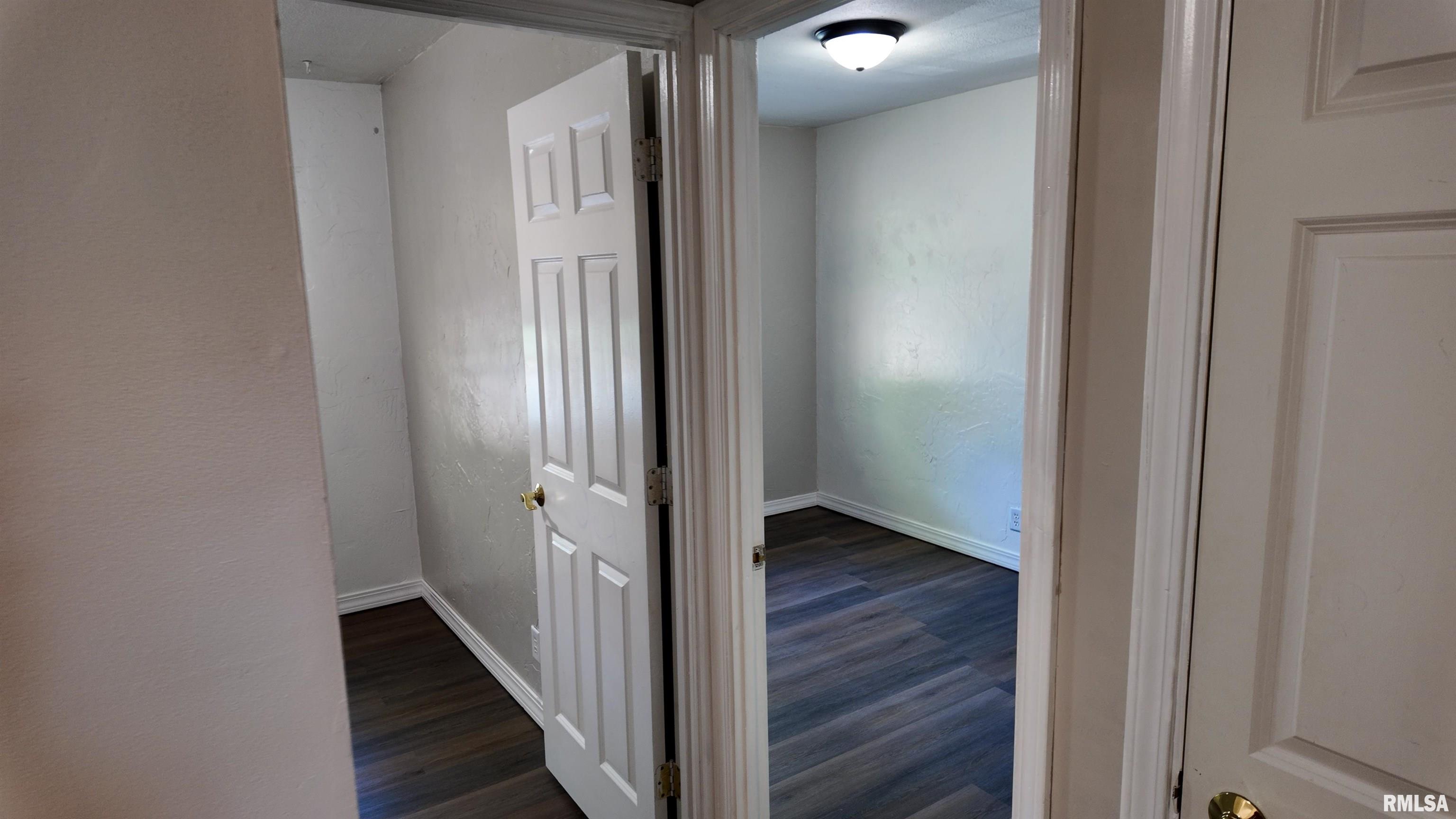 6345 North Randwick Road Peoria, IL 61615 - Photo 21 of 81 Gallery Image 21