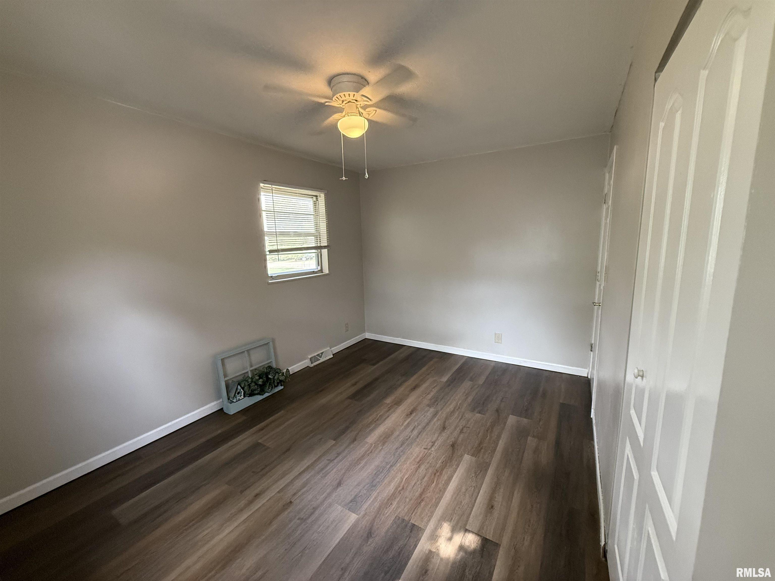 6345 North Randwick Road Peoria, IL 61615 - Photo 24 of 81 Gallery Image 24