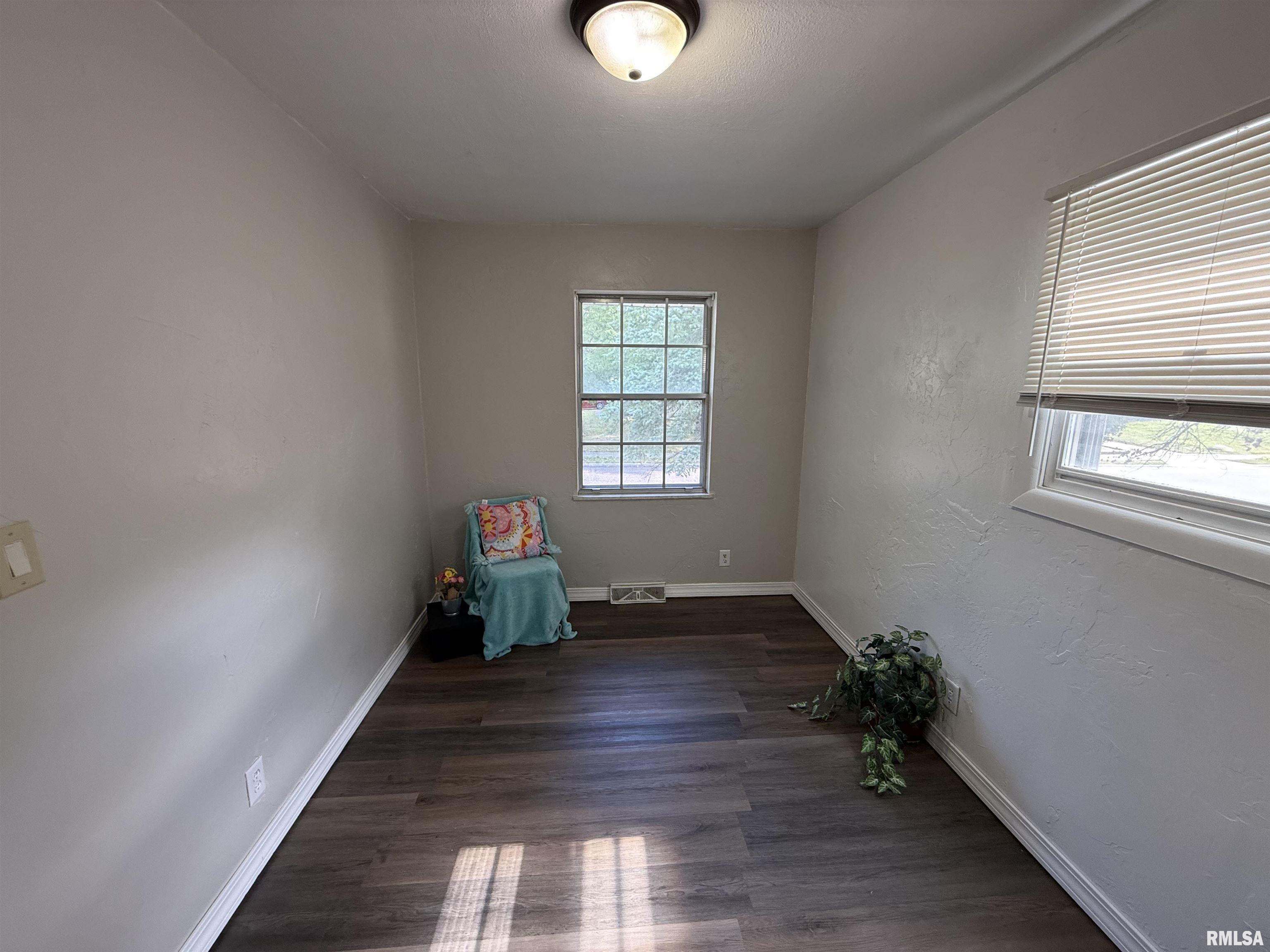 6345 North Randwick Road Peoria, IL 61615 - Photo 26 of 81 Gallery Image 26