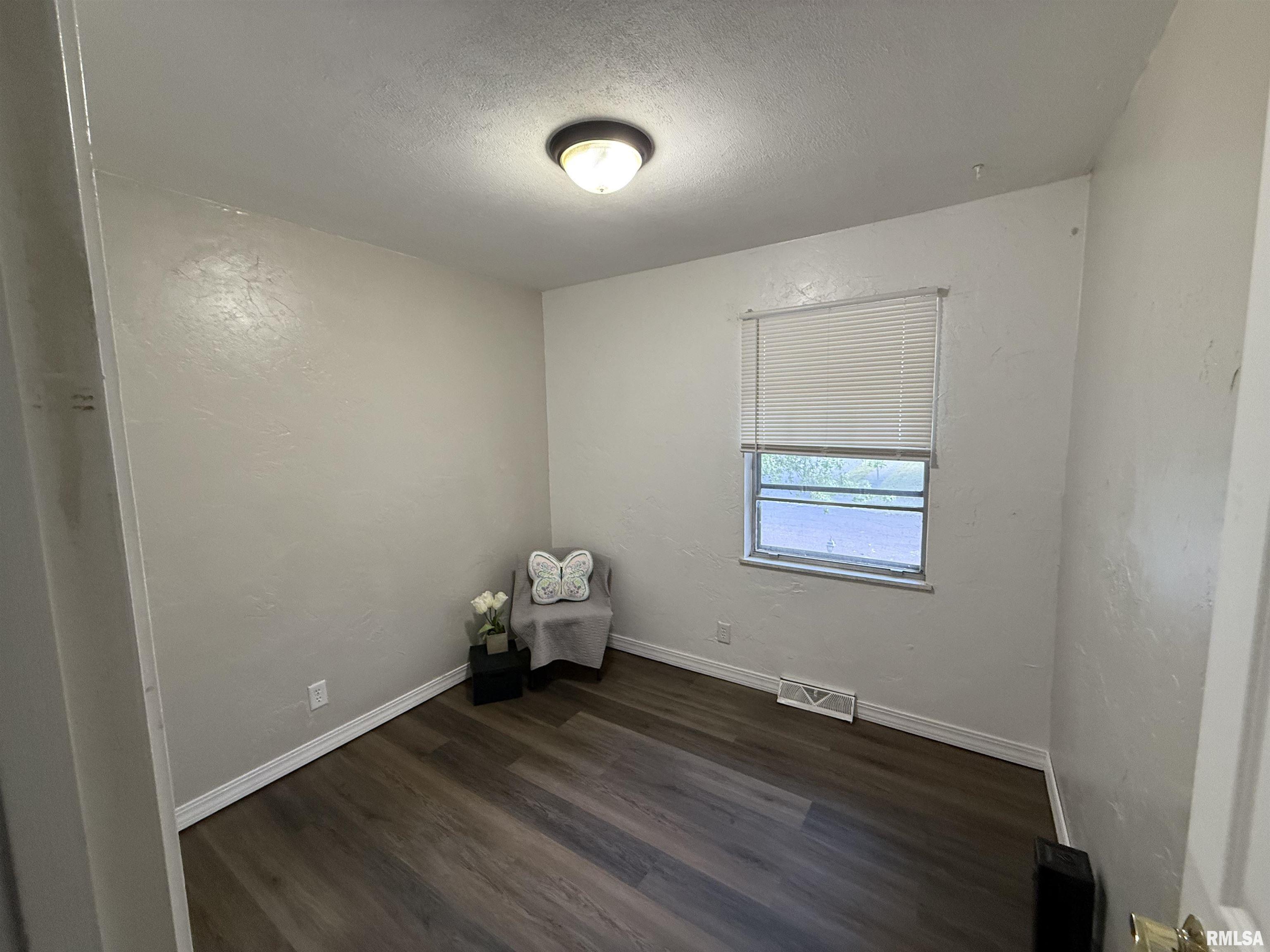 6345 North Randwick Road Peoria, IL 61615 - Photo 32 of 81 Gallery Image 32