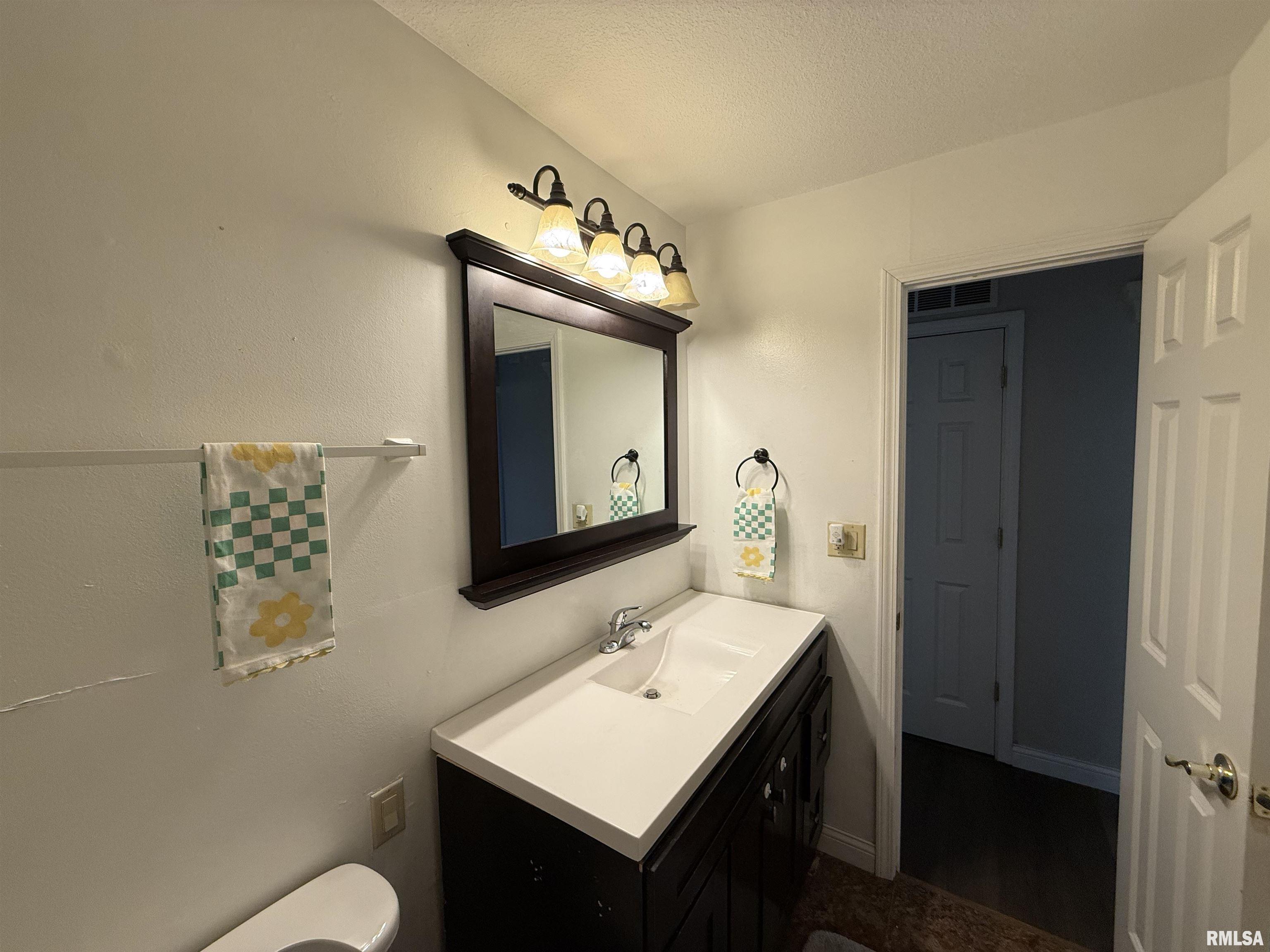 6345 North Randwick Road Peoria, IL 61615 - Photo 38 of 81 Gallery Image 38