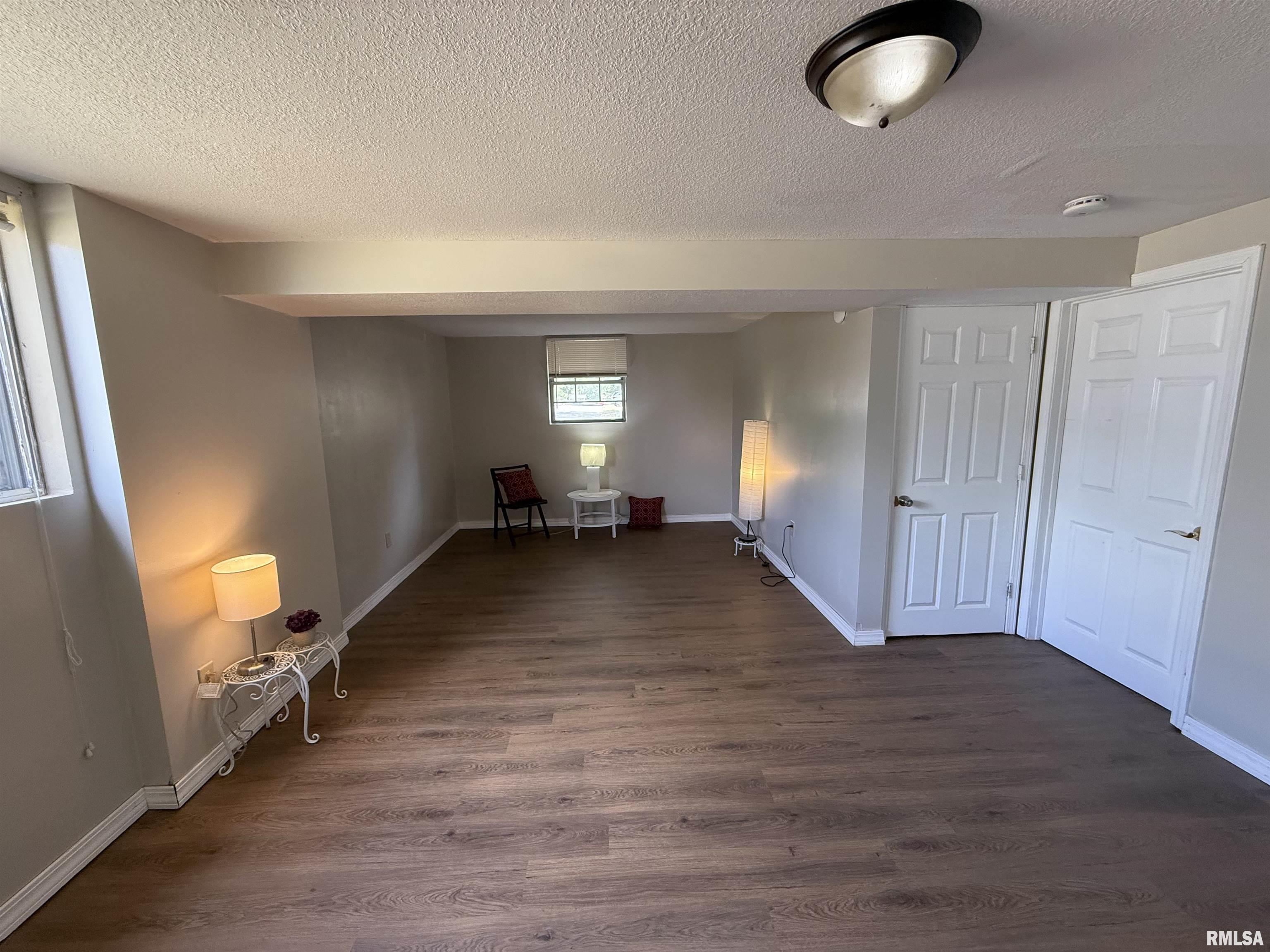 6345 North Randwick Road Peoria, IL 61615 - Photo 43 of 81 Gallery Image 43