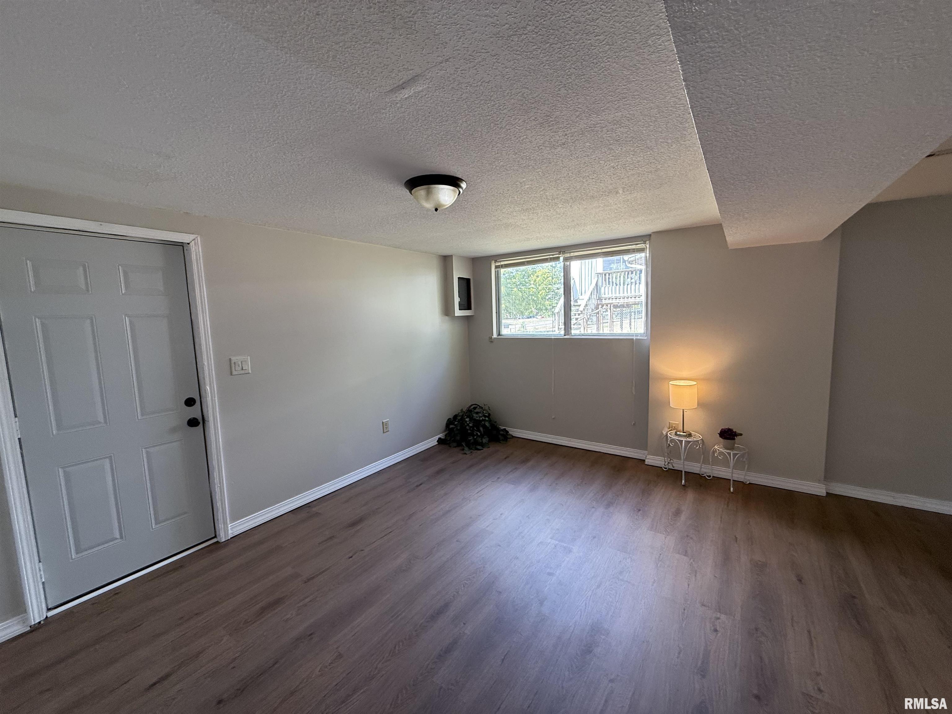 6345 North Randwick Road Peoria, IL 61615 - Photo 46 of 81 Gallery Image 46