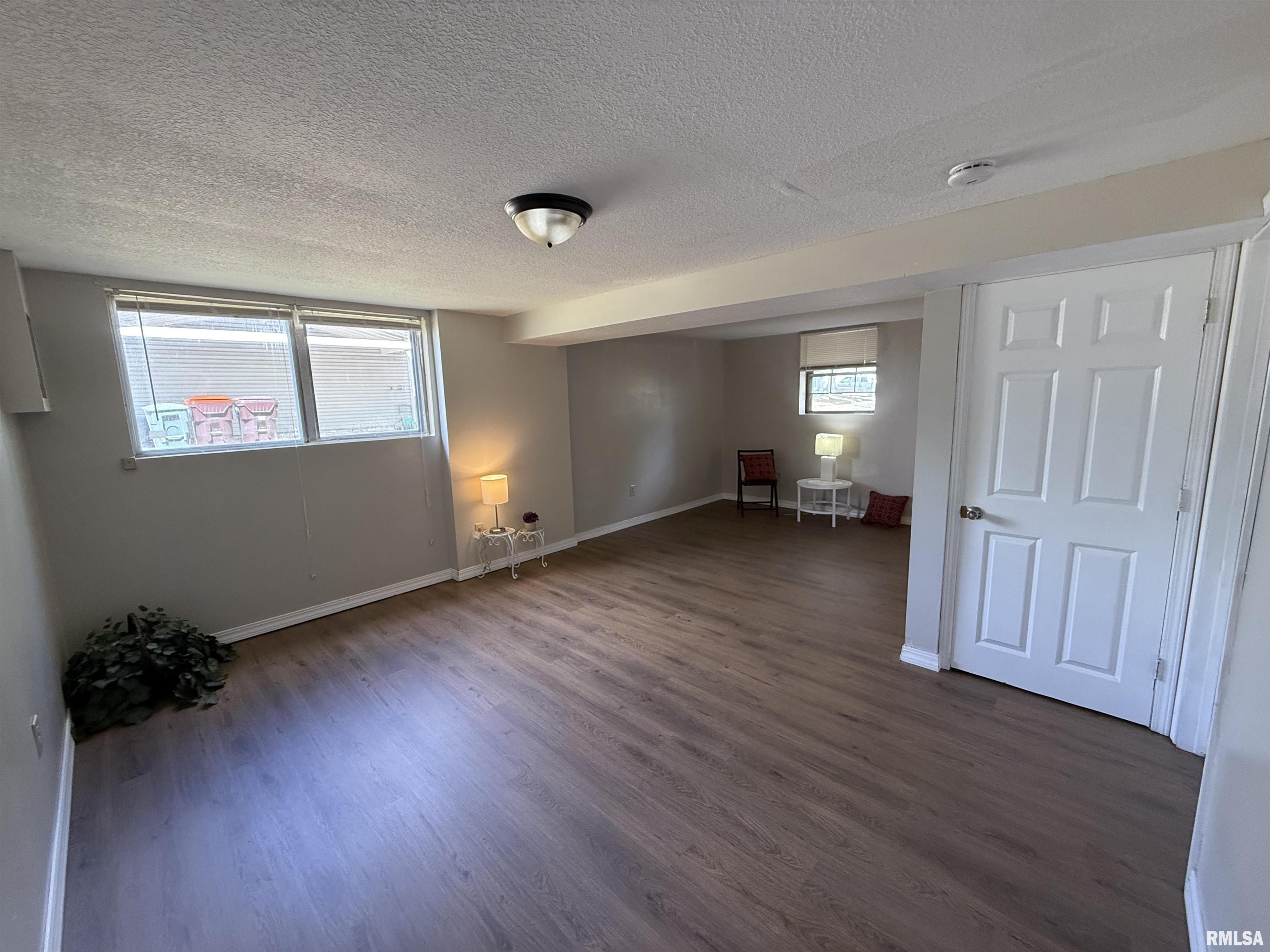 6345 North Randwick Road Peoria, IL 61615 - Photo 47 of 81 Gallery Image 47