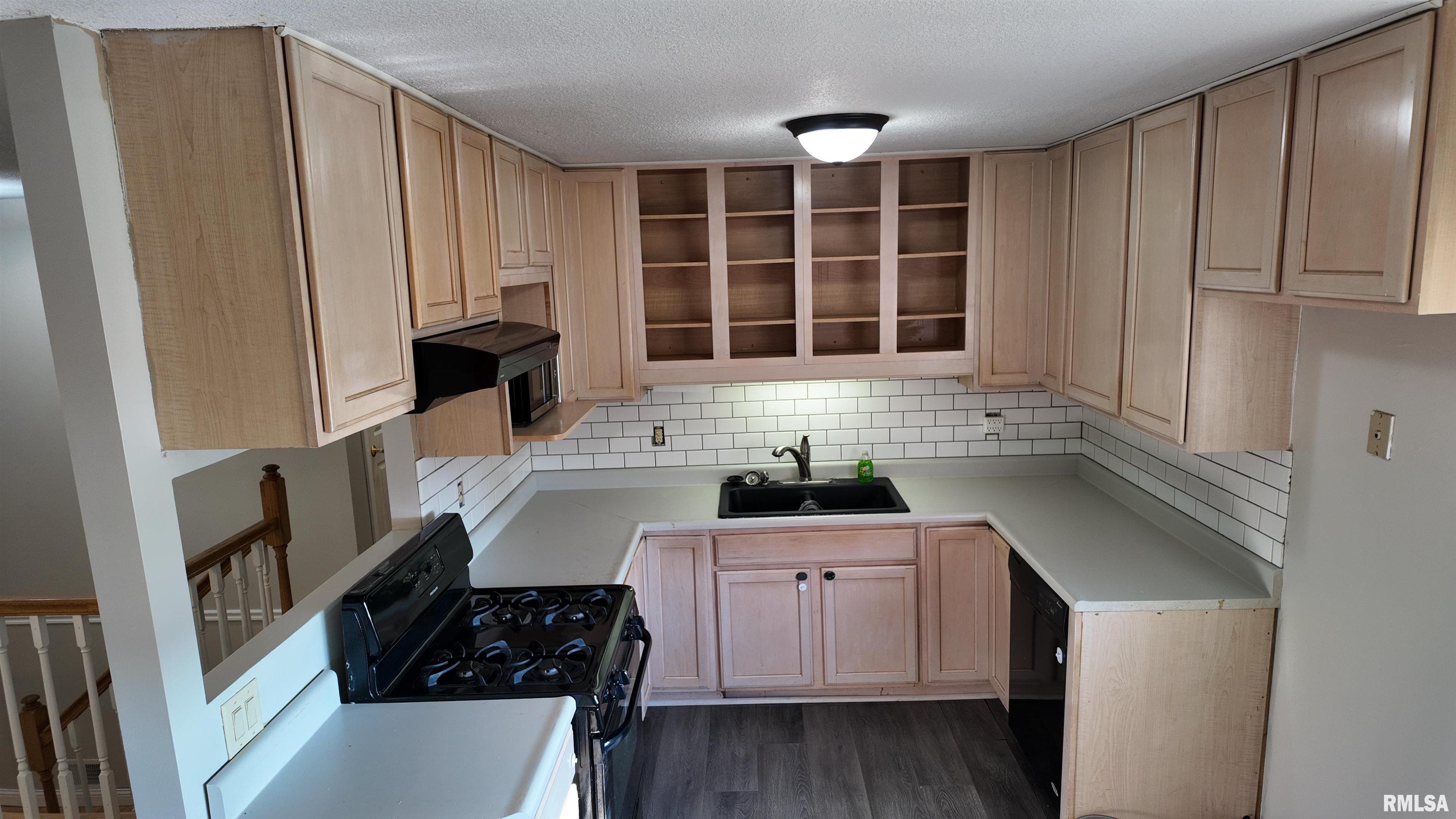 6345 North Randwick Road Peoria, IL 61615 - Photo 67 of 81 Gallery Image 67
