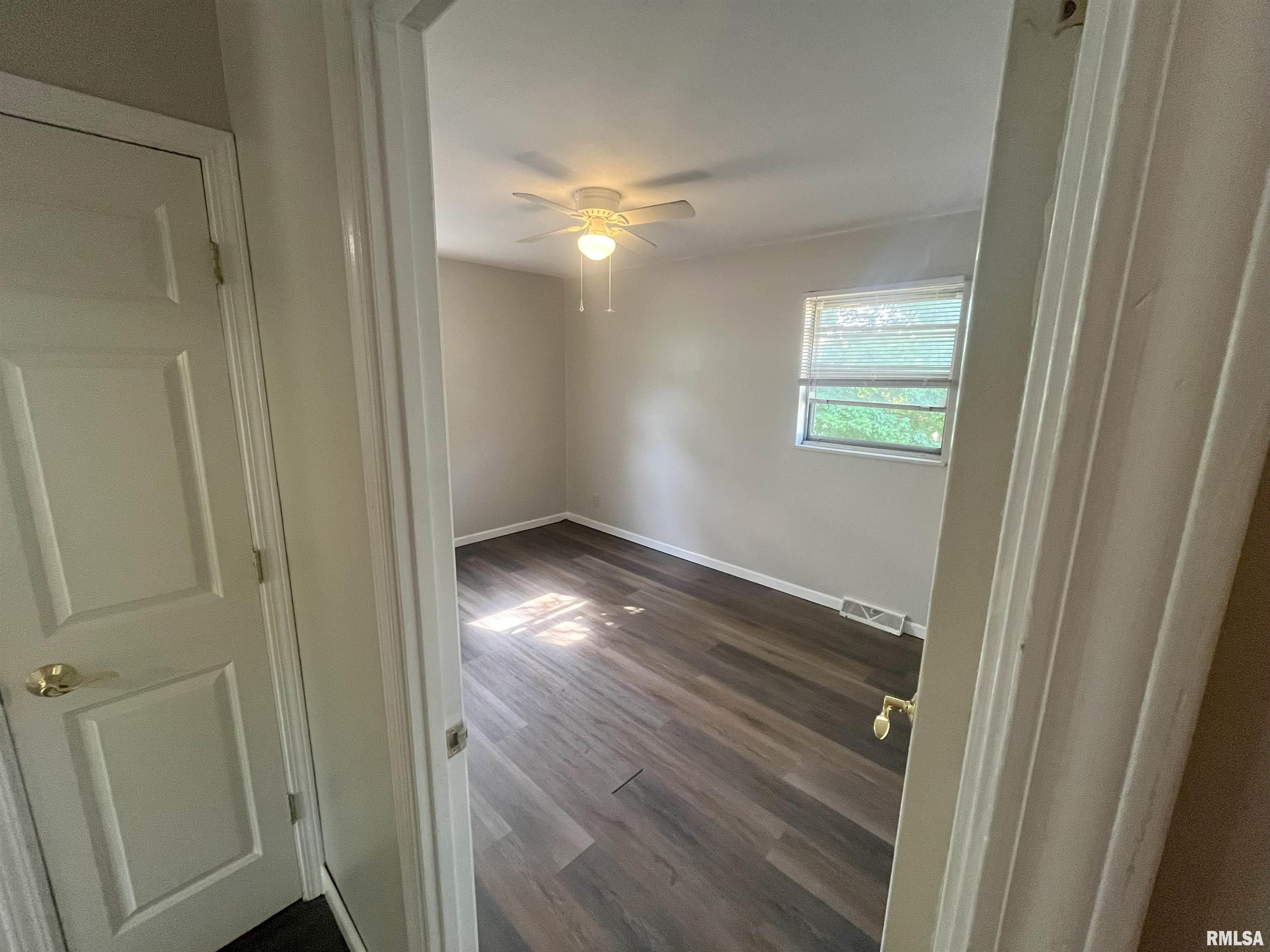 6345 North Randwick Road Peoria, IL 61615 - Photo 68 of 81 Gallery Image 68