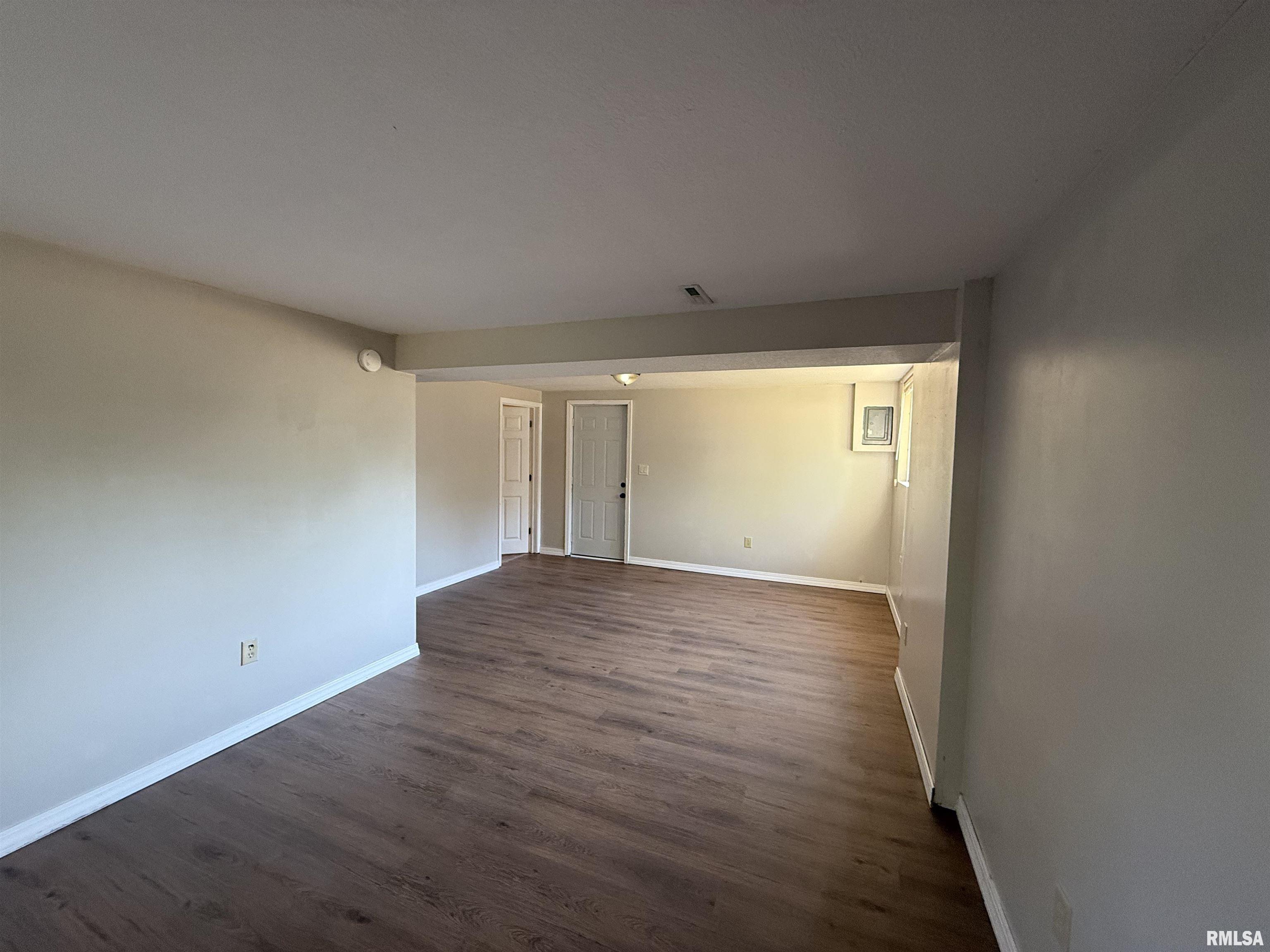 6345 North Randwick Road Peoria, IL 61615 - Photo 77 of 81 Gallery Image 77