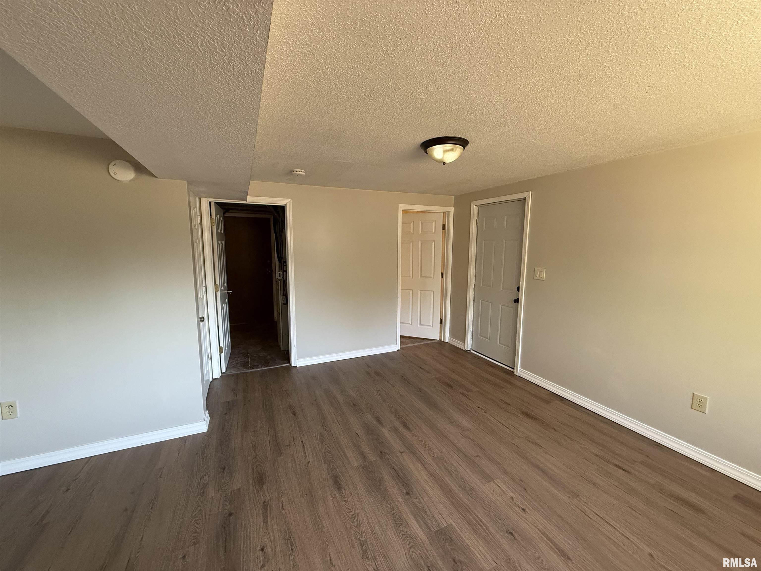 6345 North Randwick Road Peoria, IL 61615 - Photo 78 of 81 Gallery Image 78
