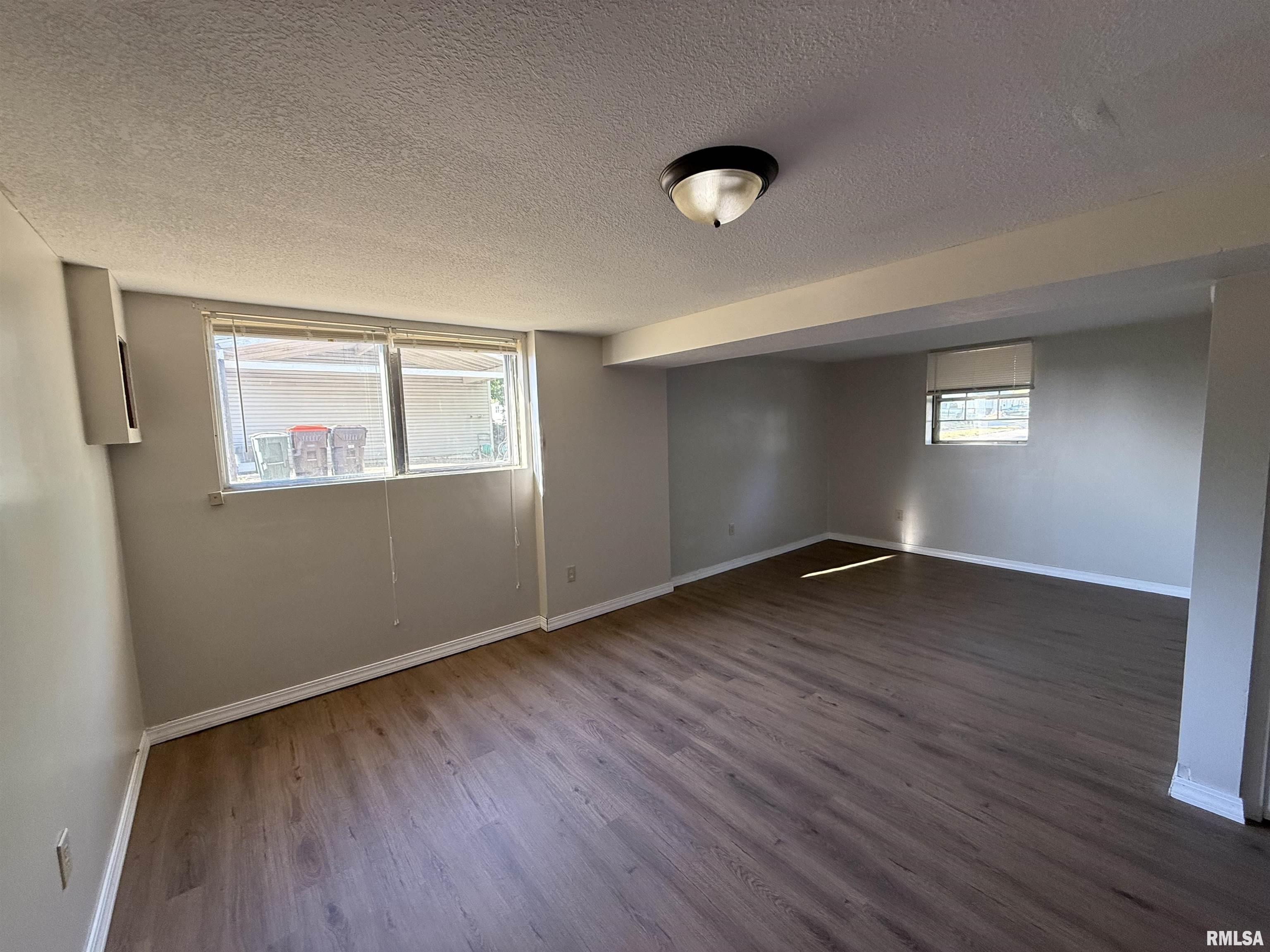 6345 North Randwick Road Peoria, IL 61615 - Photo 80 of 81 Gallery Image 80