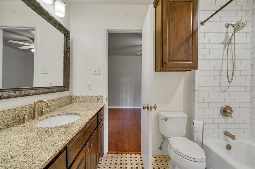 9856 Shoreview Road Dallas, TX 75238 - Photo 32 of 40