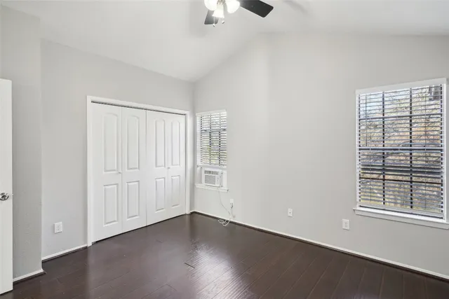 $200,000 | 11404 Walnut Ridge Drive, Unit 5, Austin, TX 78753