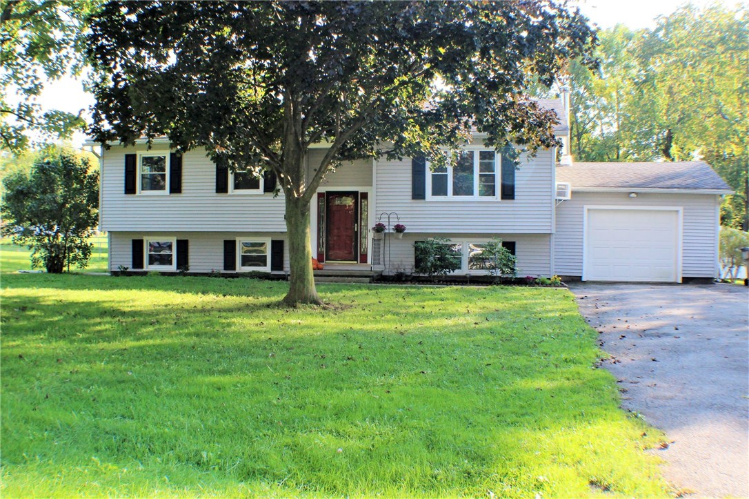 1139 Northrup Road Penfield, NY 14526 - Photo 1 of 1