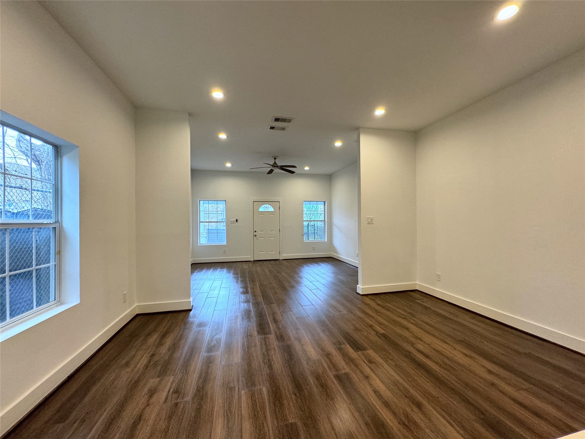1919 Fulton Street, Unit B Houston, TX 77009 - Photo 6 of 16