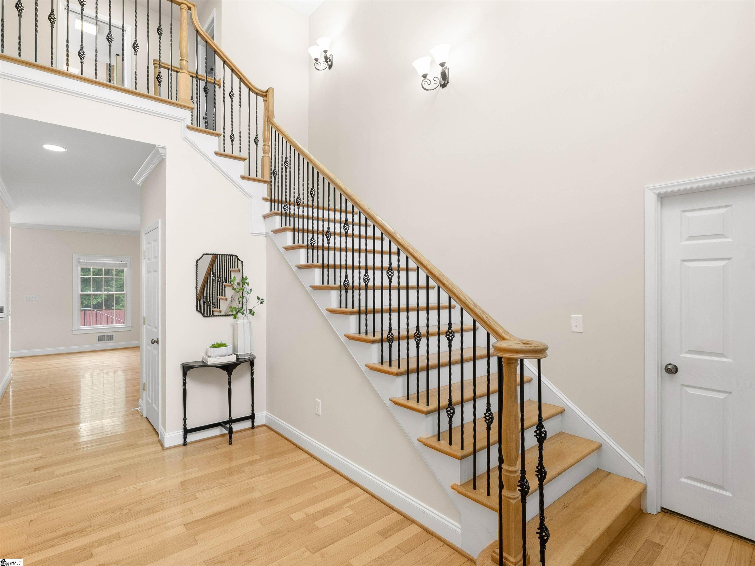 453 Circle Road Greer, SC 29651 - Photo 6 of 29