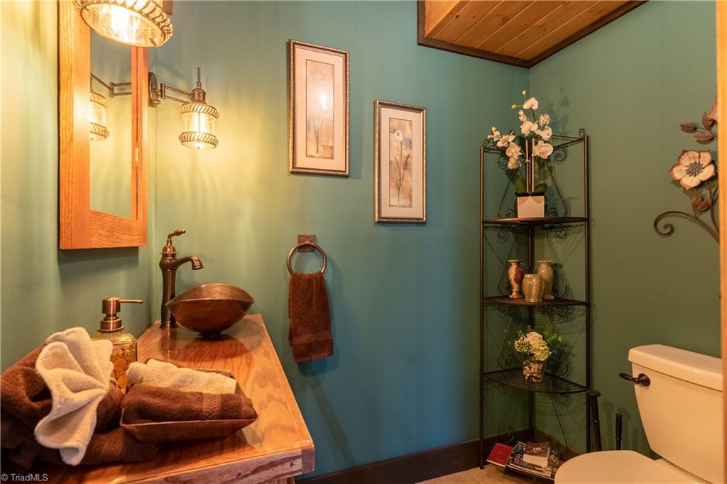 367 Cannadays Gap Road Northeast Floyd, VA 24091 - Photo 19 of 44 Gallery Image 19