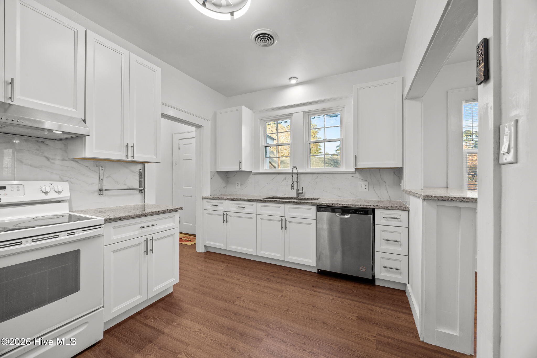 806 W Road Kinston, NC 28501 - Photo 29 of 54 29-web-or-mls-IMG_4616