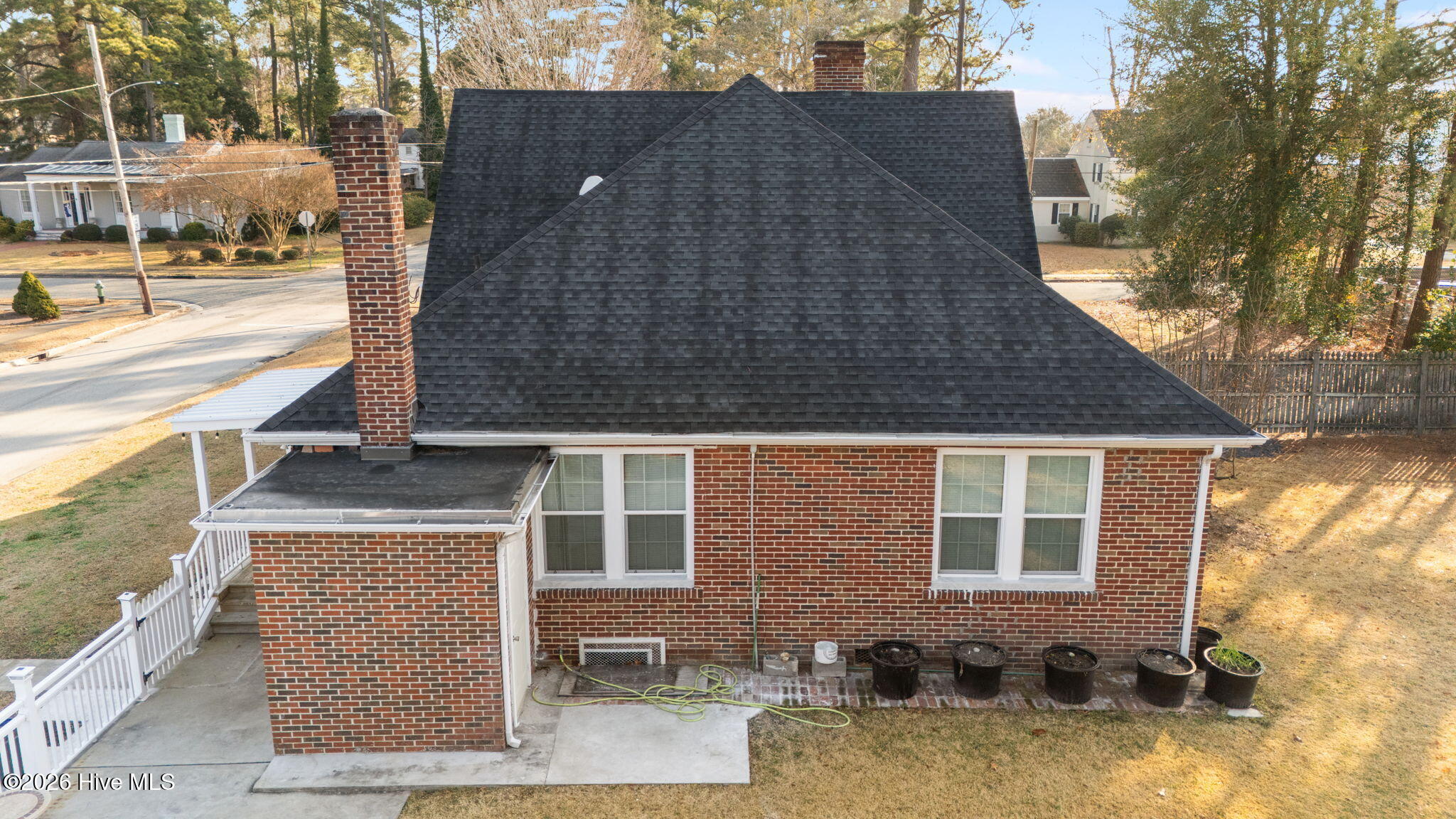 806 W Road Kinston, NC 28501 - Photo 9 of 54 9-web-or-mls-DJI_20260109094041_0083_D