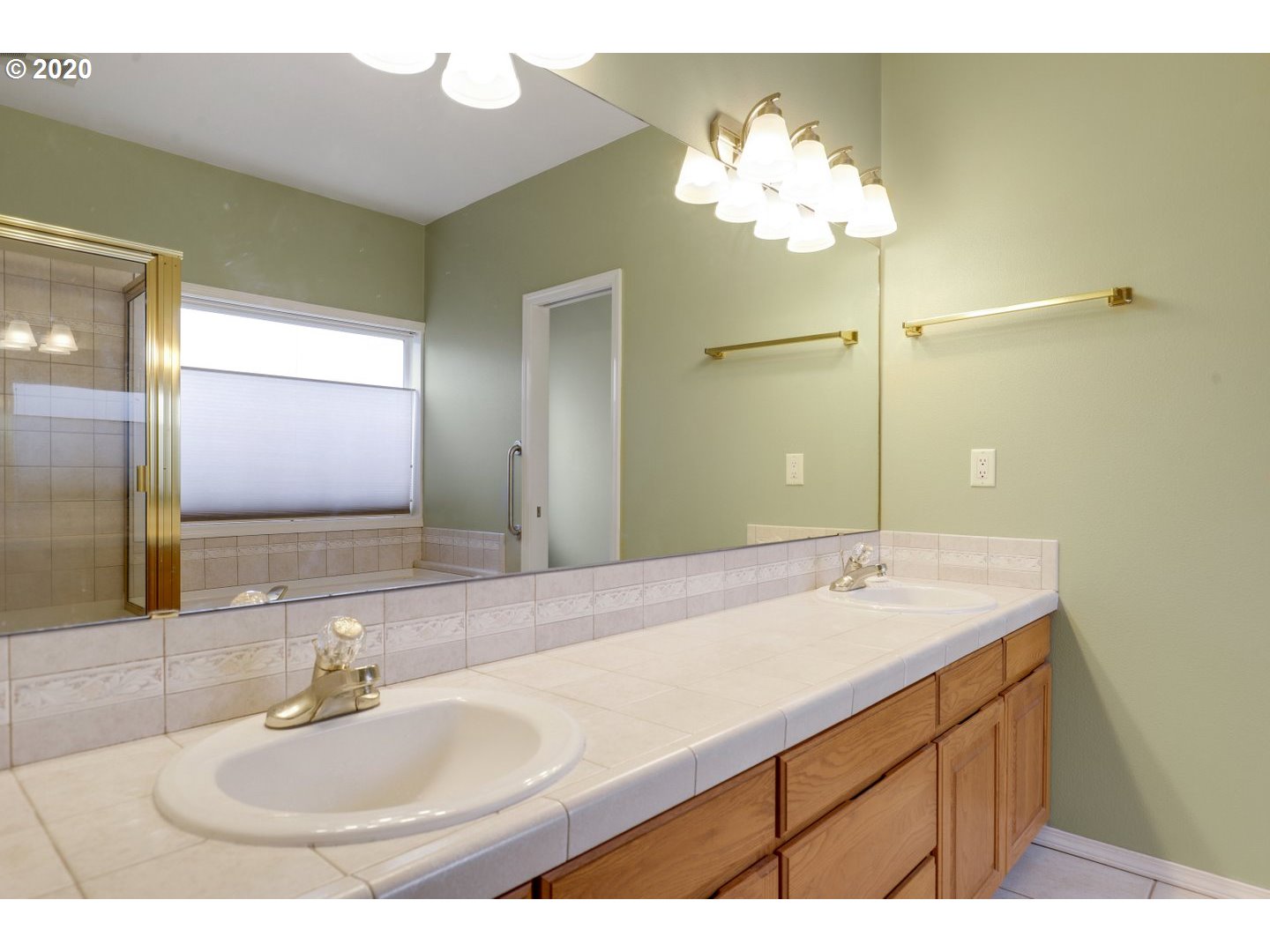 12 Northeast Bridgeton Road Portland, OR 97211 - Photo 20 of 31 Gallery Image 20