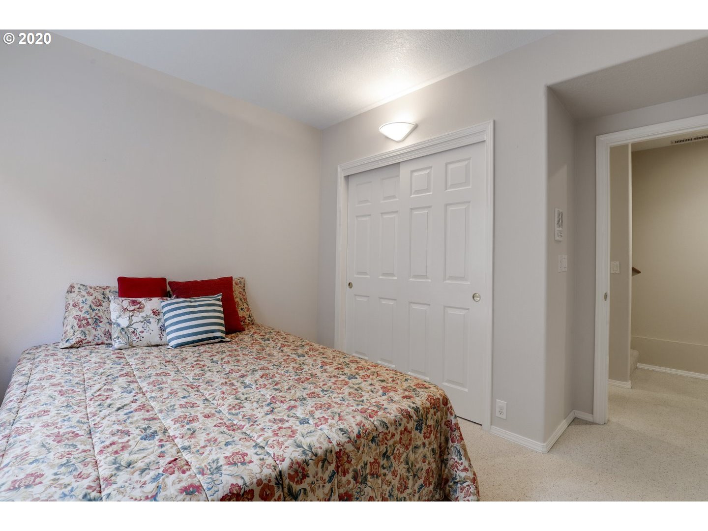 12 Northeast Bridgeton Road Portland, OR 97211 - Photo 23 of 31 Gallery Image 23
