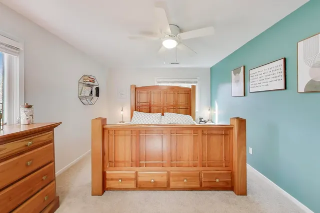 $220,000 | 1424 Stonebridge Circle, Unit L4, Wheaton, IL 60189