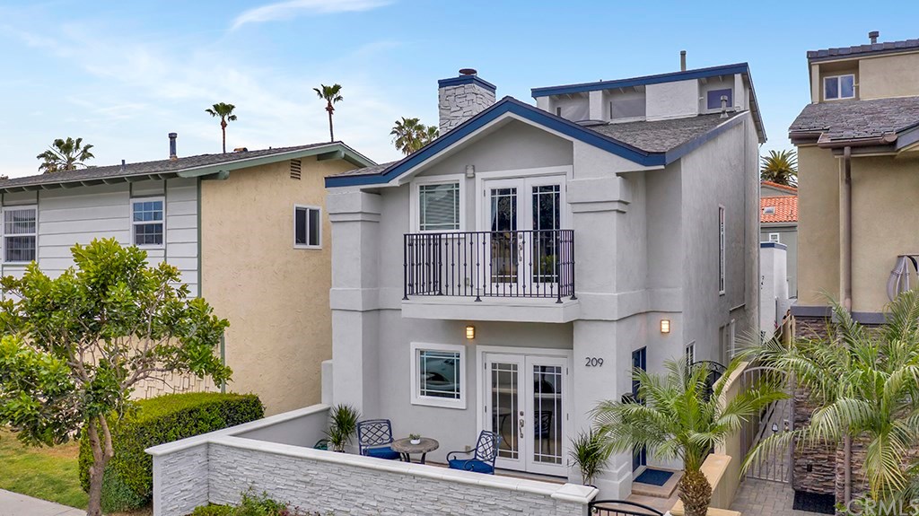 209 7th Street Huntington Beach, CA 92648 - Photo 1 of 1