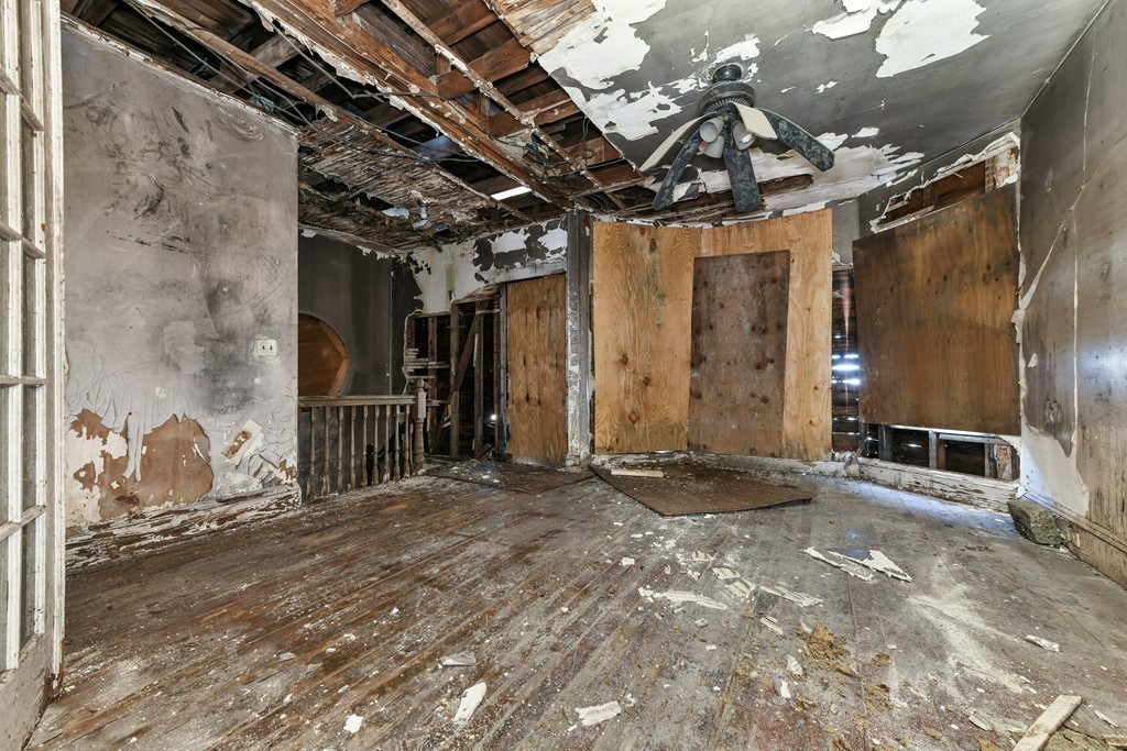 97 Mt Ida Road Boston, MA 02122 - Photo 5 of 20 Gallery Image 5