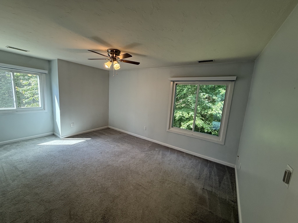 330 Sunderland Road, Unit 39 Worcester, MA 01604 - Photo 7 of 15