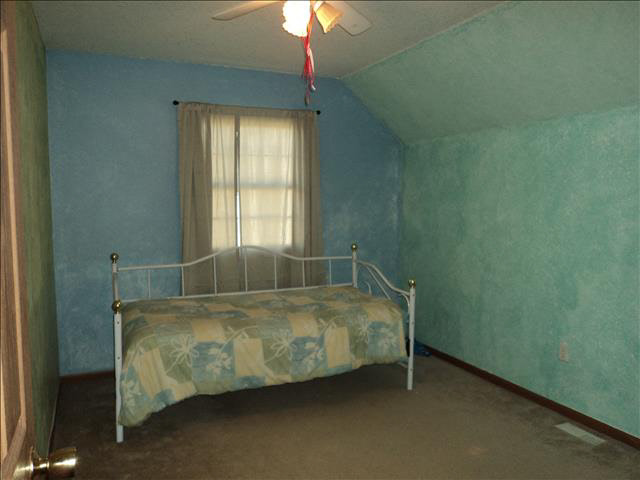 638 West Erie Road Temperance, MI 48182 - Photo 12 of 20 Upstairs Bedroom