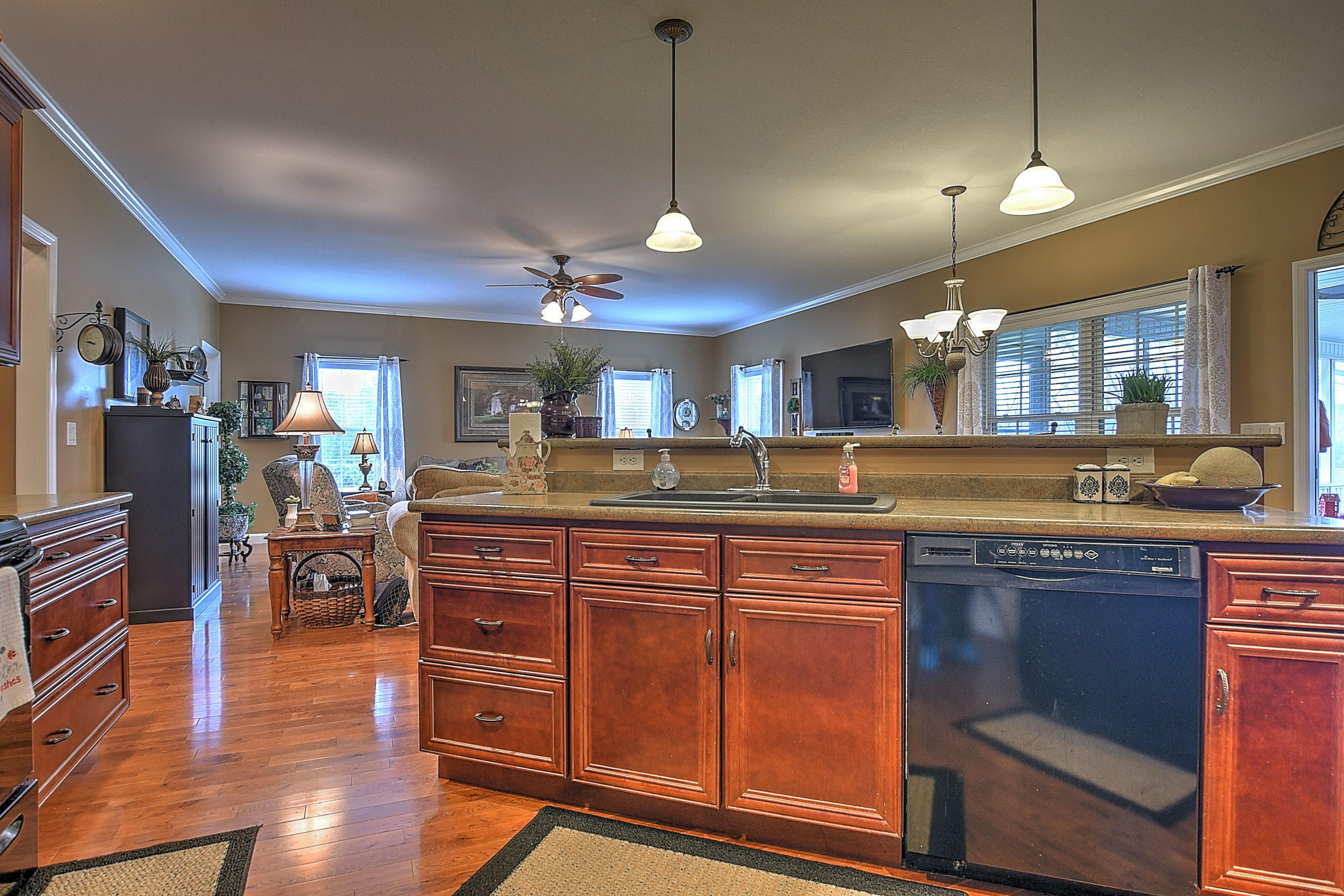 300 Walnut Grove Road Greeneville, TN 37743 - Photo 8 of 36 7