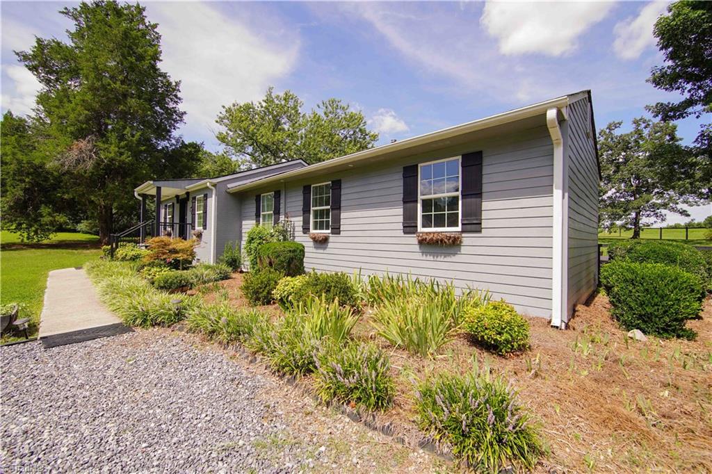 2871 Oak Ridge Road Oak Ridge, NC 27310 - Photo 3 of 35