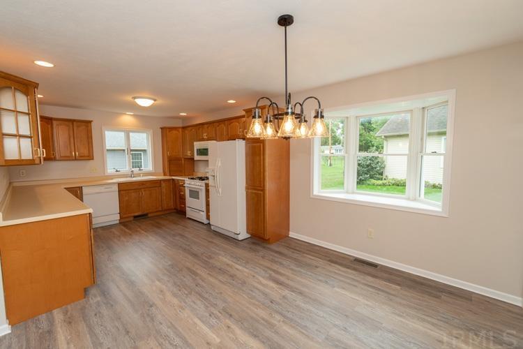 719 Mohawk Drive Nappanee, IN 46550 - Photo 12 of 36