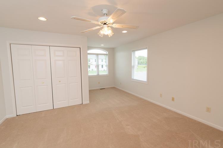 719 Mohawk Drive Nappanee, IN 46550 - Photo 16 of 36