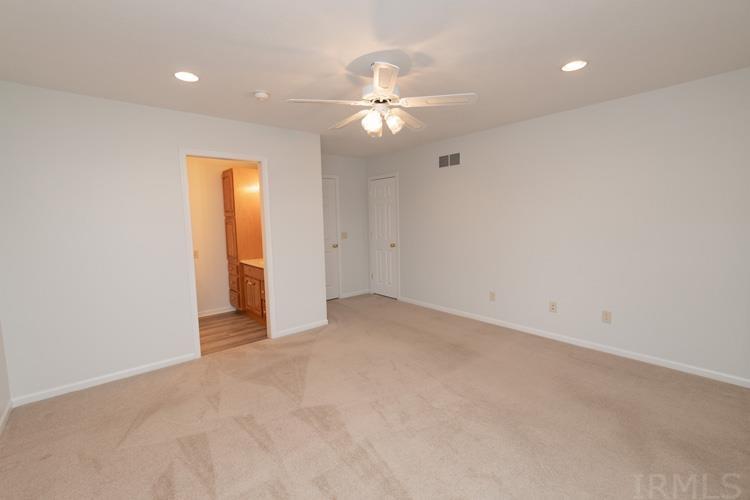 719 Mohawk Drive Nappanee, IN 46550 - Photo 17 of 36