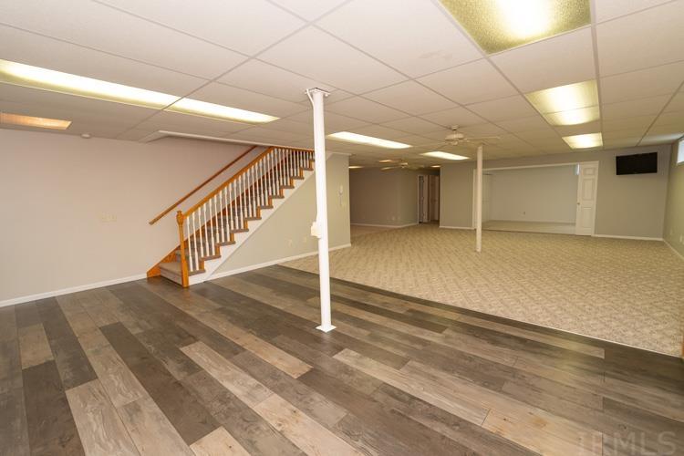 719 Mohawk Drive Nappanee, IN 46550 - Photo 25 of 36