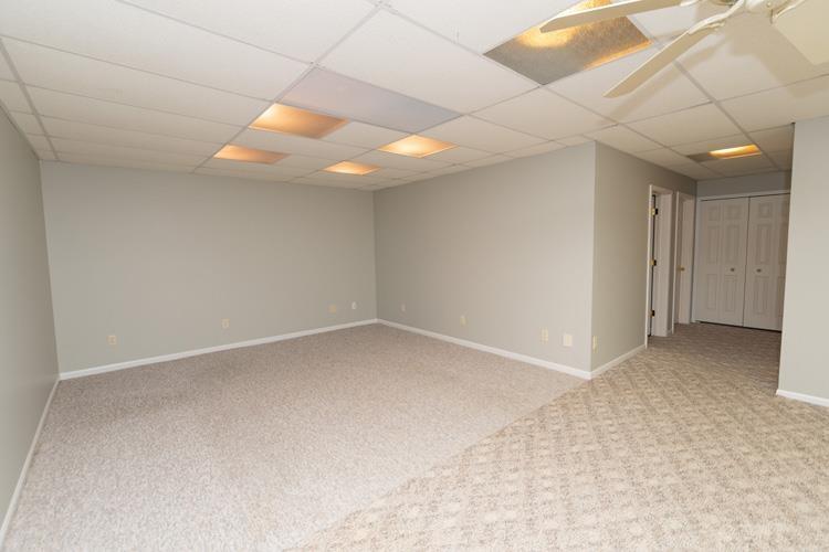 719 Mohawk Drive Nappanee, IN 46550 - Photo 28 of 36